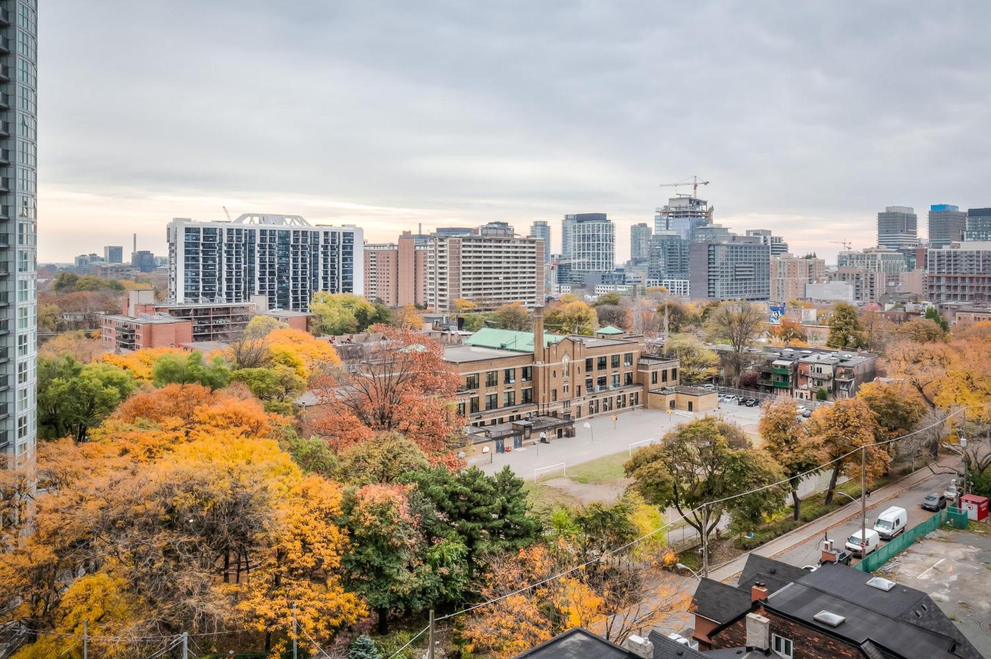 Panorama Suites Downtown Toronto Exterior photo